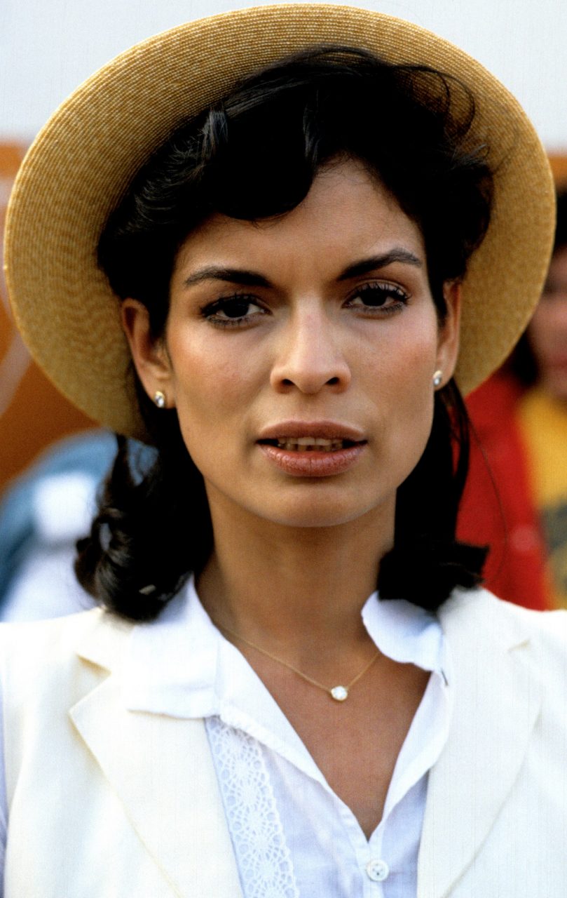 10张照片,解释为何滚石乐团主唱前妻 bianca jagger 应该成为你的时尚