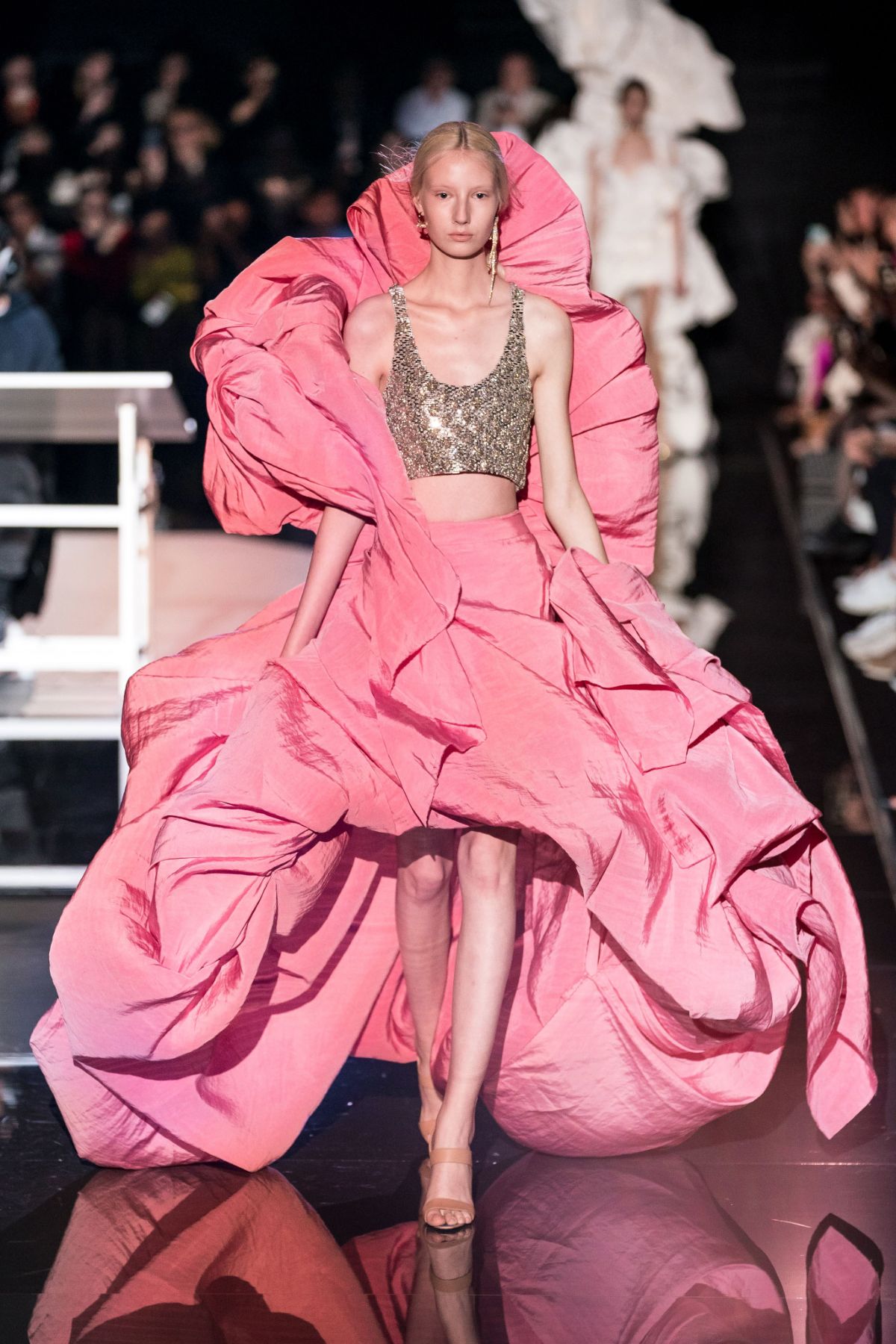 Suzy Menkes: Schiaparelli - Trying a New Angle – Vogue Hong Kong