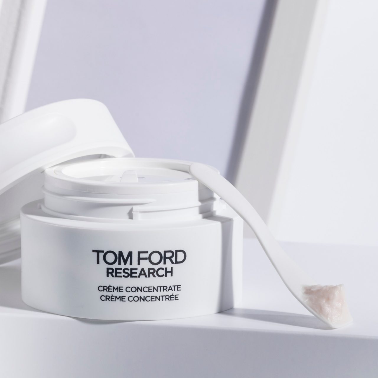 Tom Ford Beauty 首次進軍護膚領域創製以科研優先的高端護膚品Tom Ford Research – Vogue Hong Kong