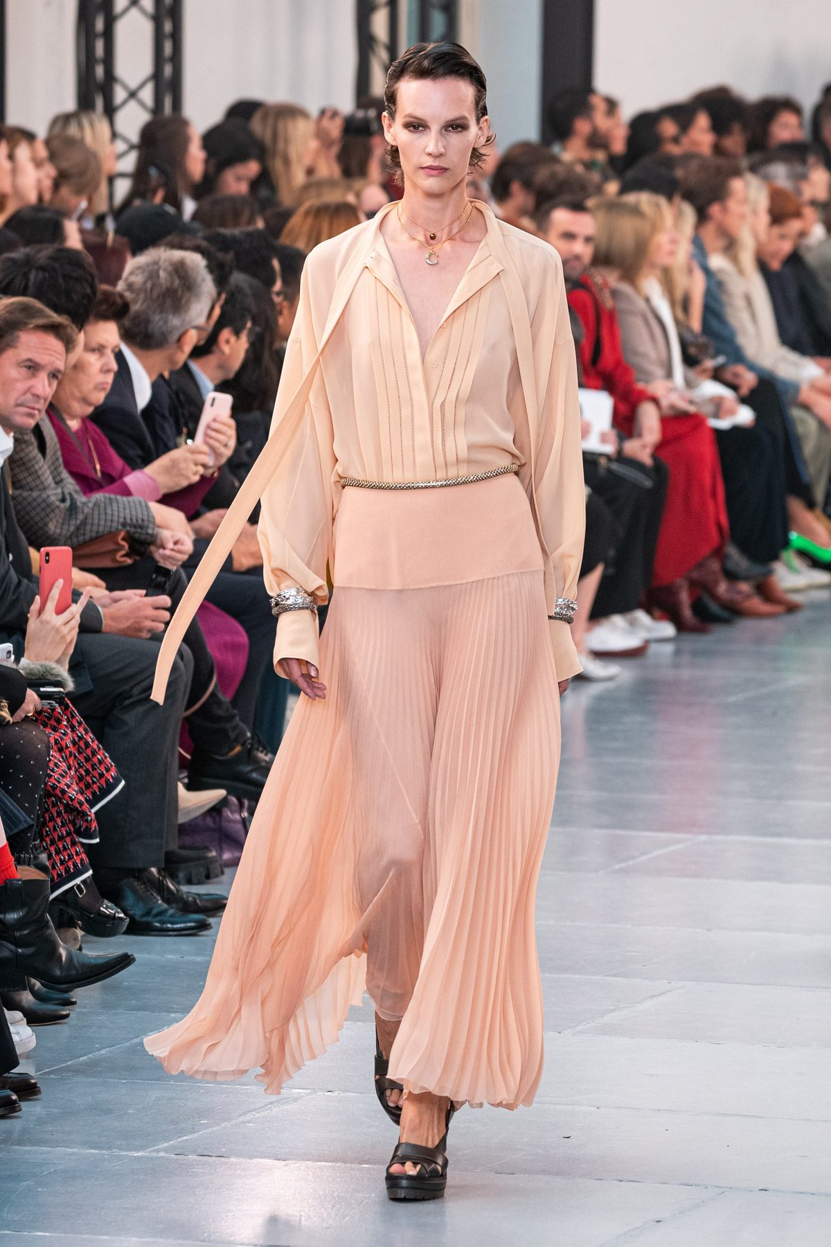 Chloé Spring/Summer 2020 Ready-to-Wear Show Review