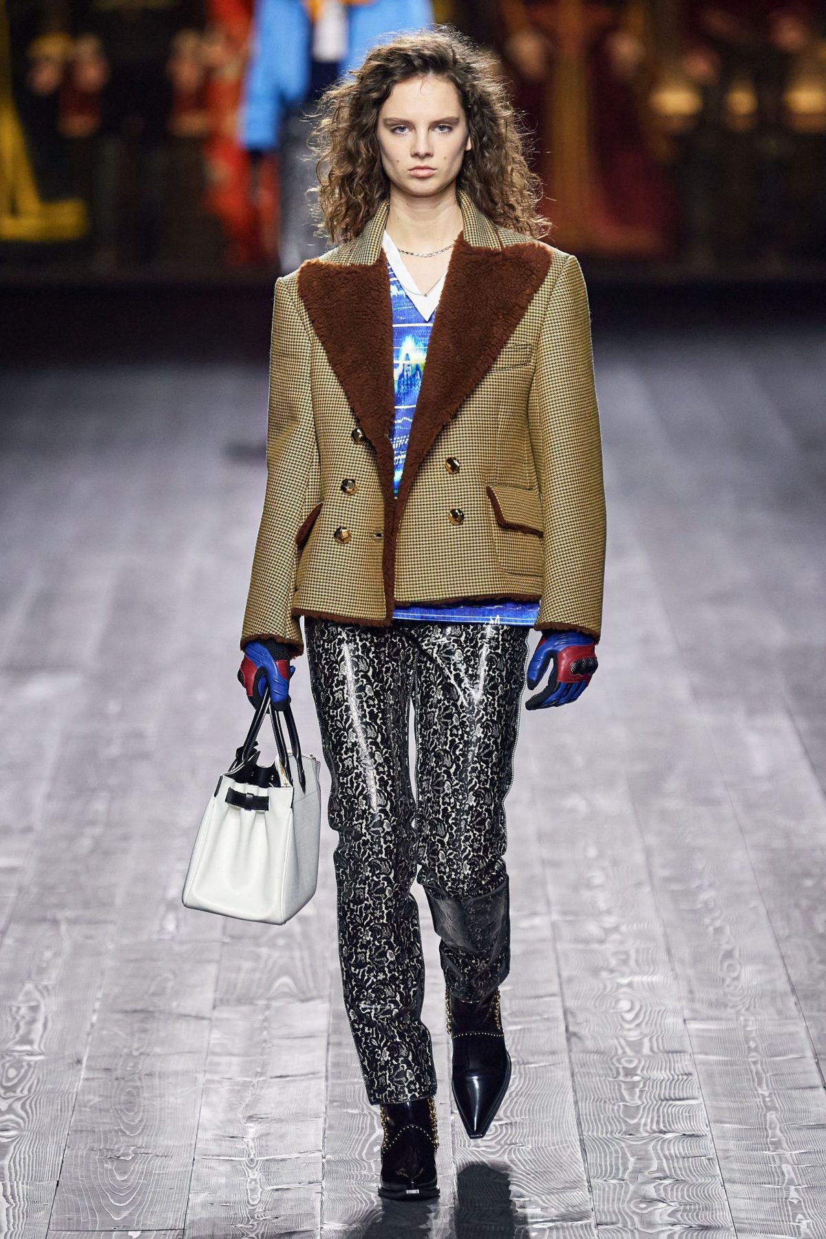 Louis Vuitton Fall 2020 Ready-to-Wear Fashion Show Collection: See