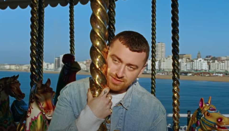 不時想起當年那段青蔥歲月 Sam Smith 最新歌曲 Kids Again 穿上jw Anderson 回望過去 Vogue Hong Kong