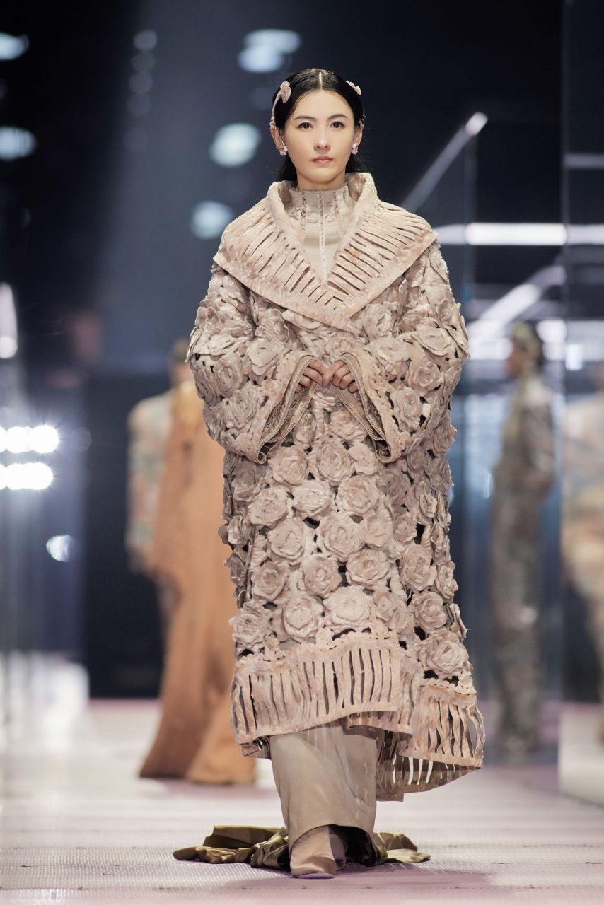 Fendi 將2021春夏高訂搬到上海重演，張柏芝成為天橋模特兒？