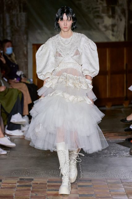 Simone Rocha’s Spring 2022 Ready-To-Wear Explores New Life