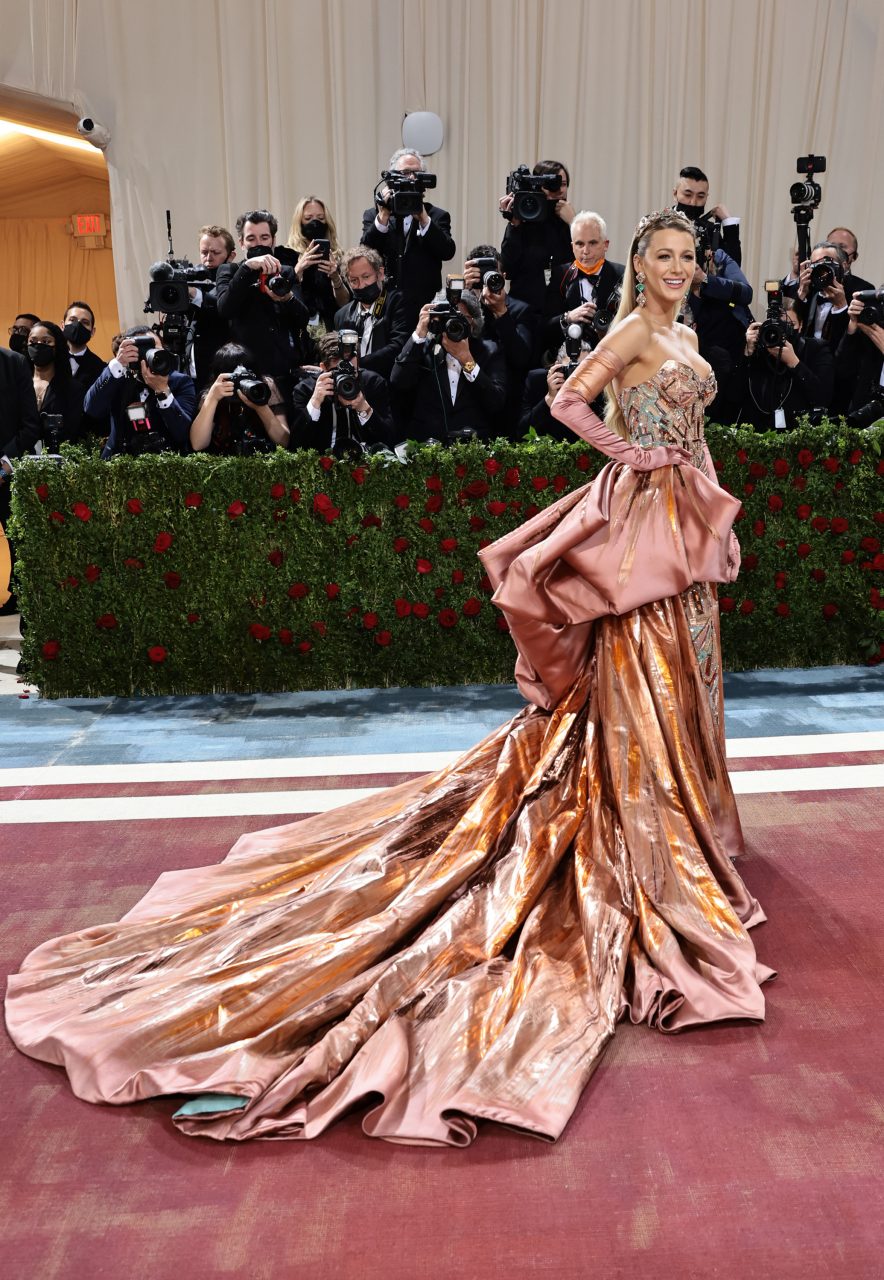 Met Gala 2022｜「變裝裙子」會是 Blake Lively 最佳 Met Gala 造型嗎？重溫她多個紅地毯服裝風格 ...