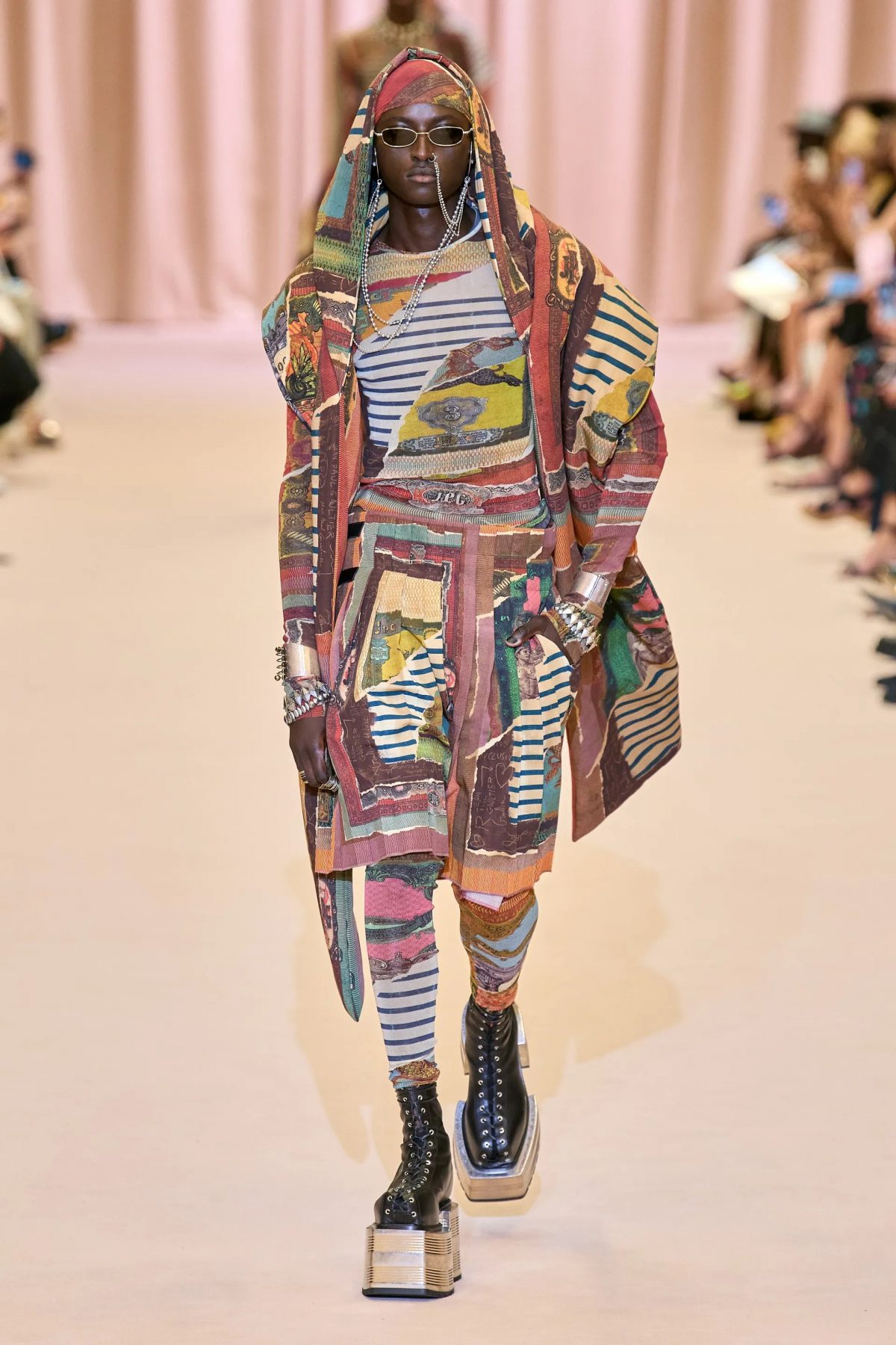 Jean Gaultier\'s Kong Designer Show Pays the Paul Hong Vogue to - Homage Autumn 2022