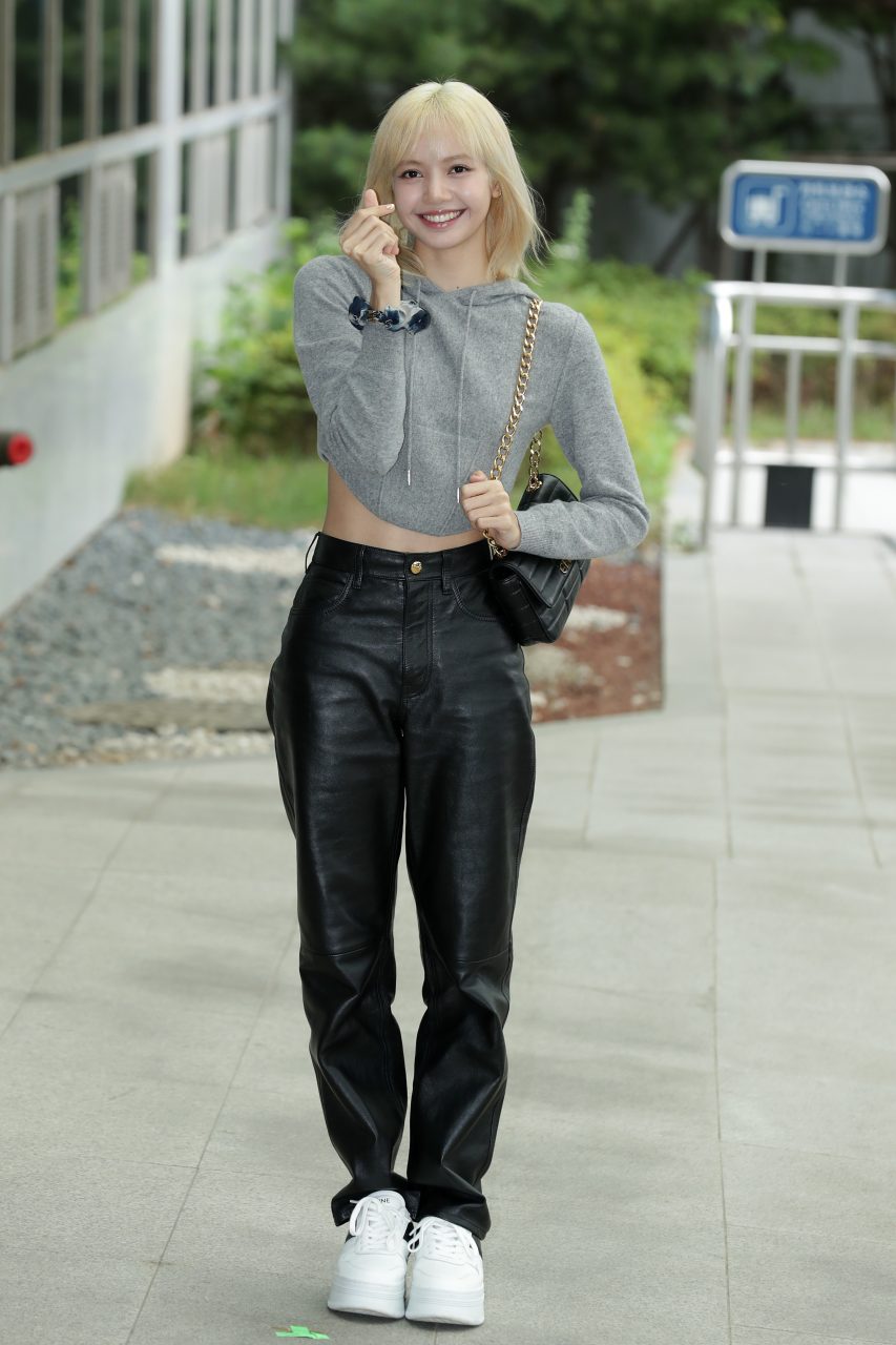 Kpop Korean Celebrity Black High Waist Wide Leg Jeans Women 2022