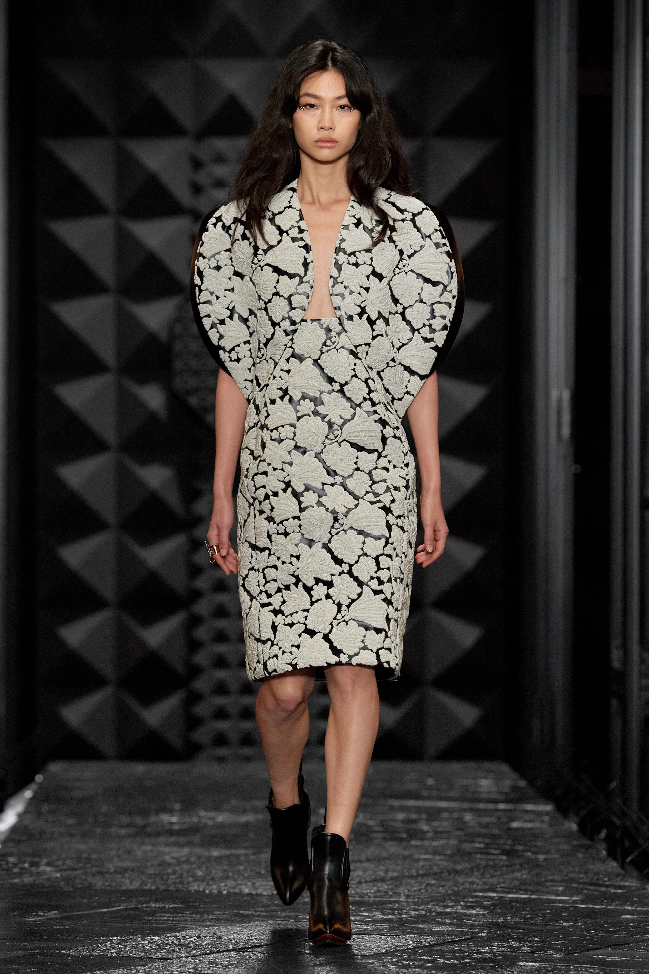 Louis Vuitton Fall 2014 Menswear Fashion Show Details - Vogue
