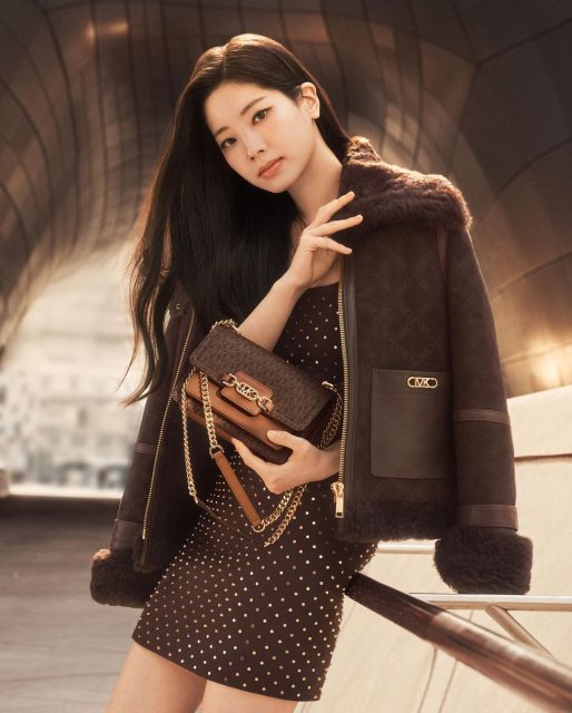 Twice 成員多賢 Dahyun 成為 Michael Kors 全球品牌大使，亮相品牌最新廣告！