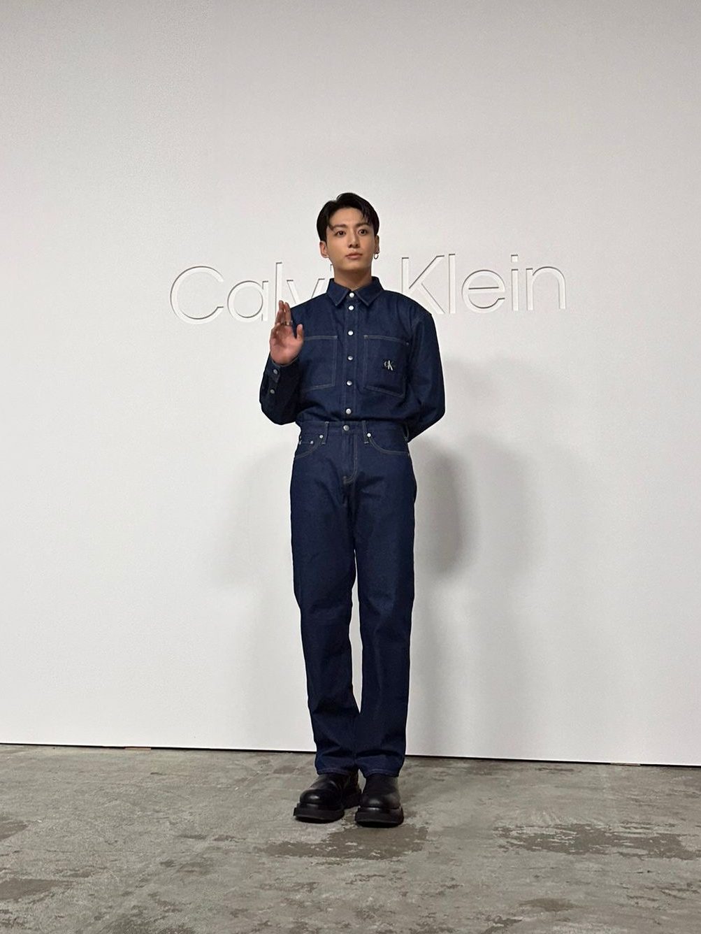 BTS Jungkook airport look calvin klein denim jeans Has Good Looks In His  'Jeans
