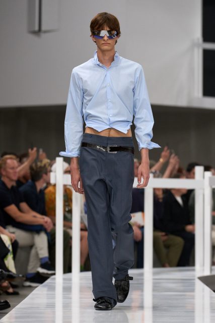 Prada 挑戰人類感觀本能，以設計重新思考「現實」的力量｜Spring / Summer 2025 Menswear